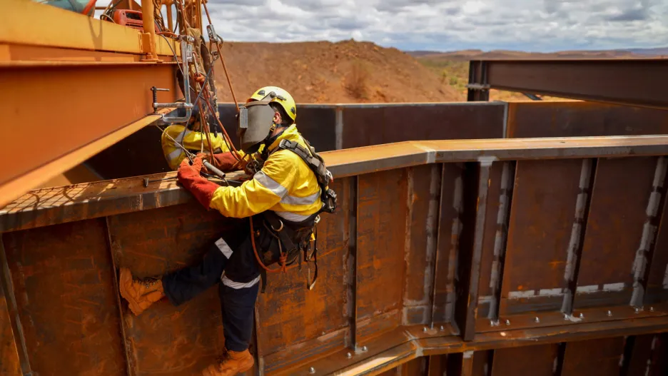 More than 50% of SENATI Graduates in the Southern Region Are Employed by the Mining Sector