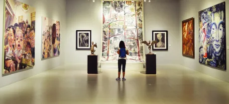 PERUMIN 37 organiza subasta artística y evento cultural en beneficio de la educación científica de niñas de Arequipa